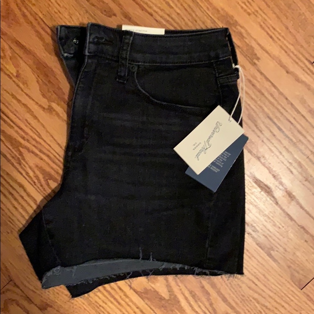 Universal threads black shorts